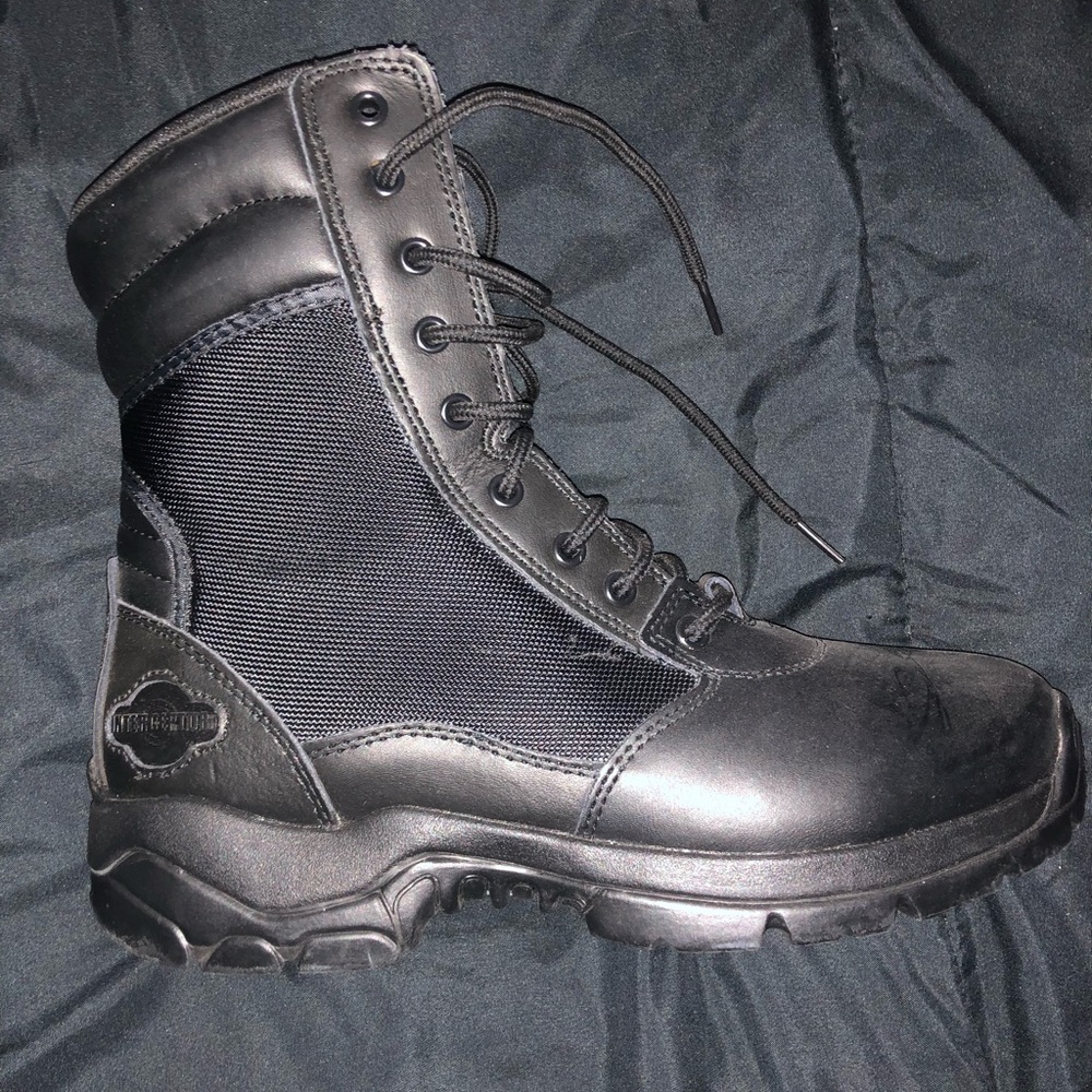 Black Interceptor boots Men’s size 9.5